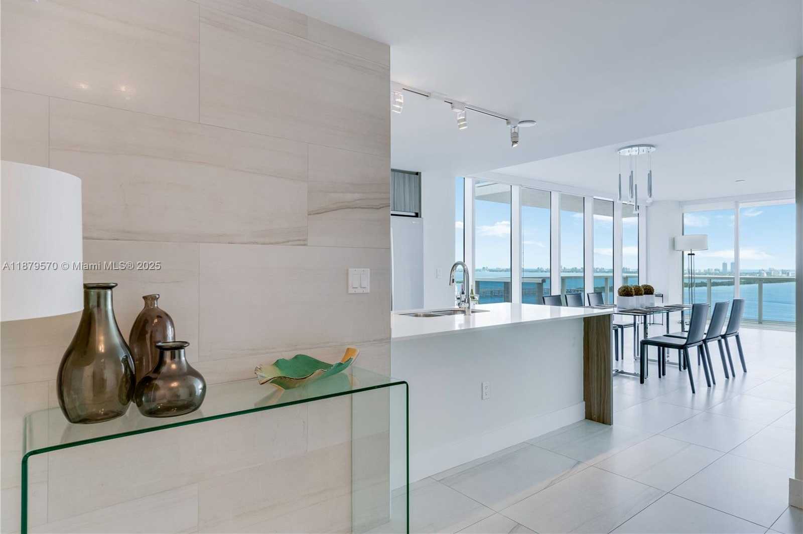 Small Image of 600 NORTH EAST 27TH ST #2801, Miami Number 3