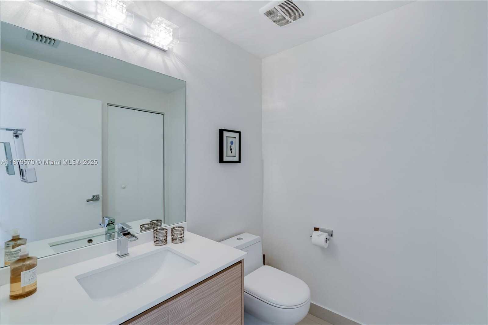 Small Image of 600 NORTH EAST 27TH ST #2801, Miami Number 39