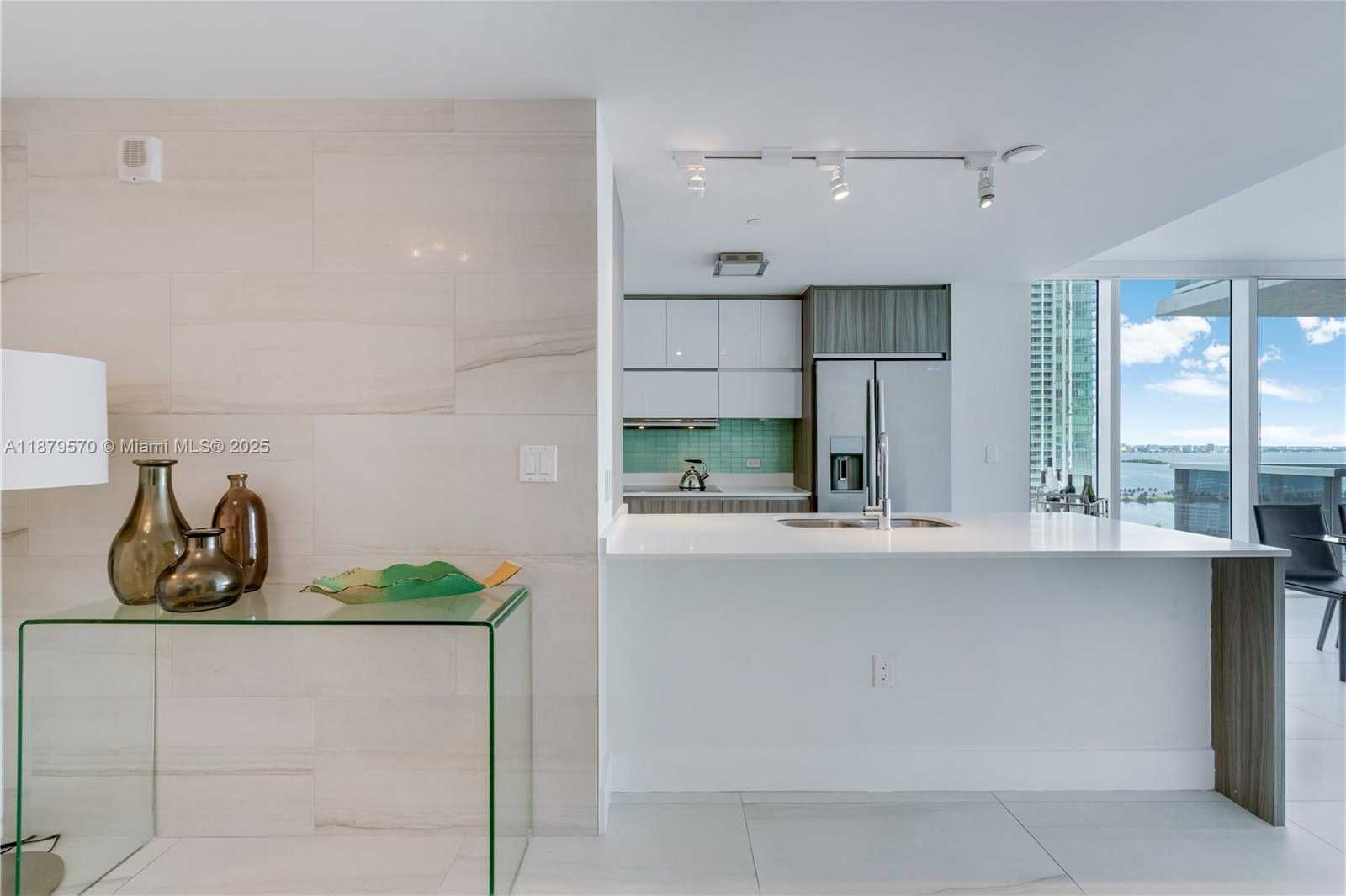 Small Image of 600 NORTH EAST 27TH ST #2801, Miami Number 4
