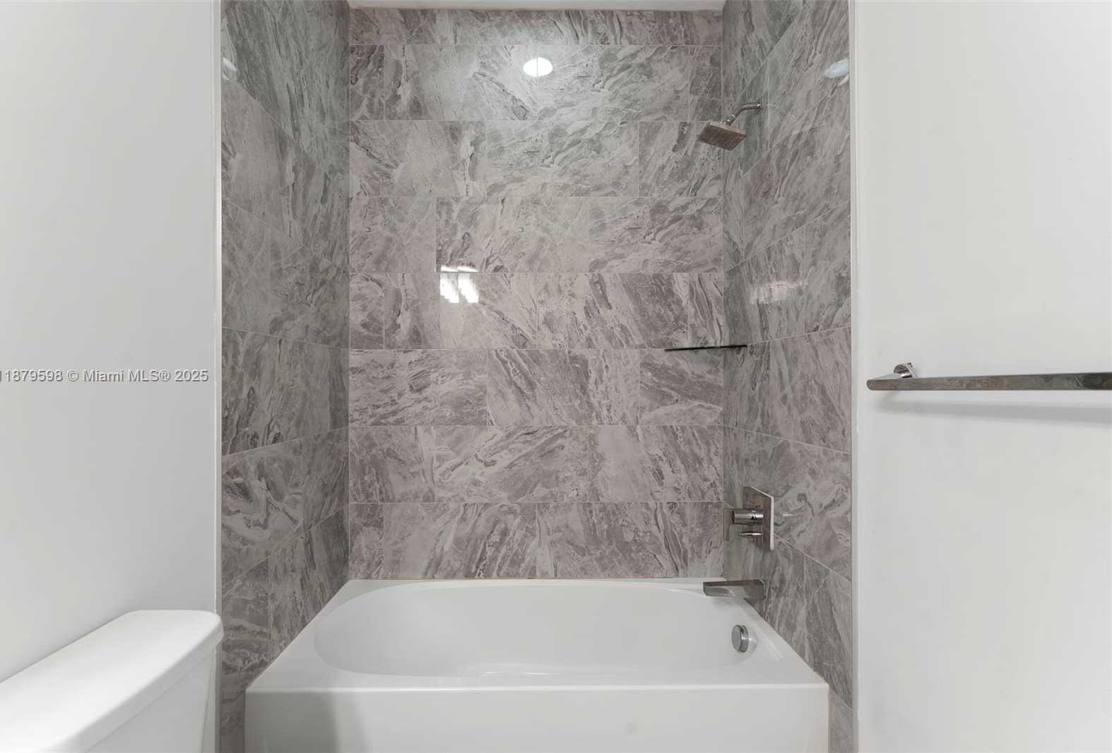 Small Image of 552 PARSONS WAY, Deerfield Beach Number 25