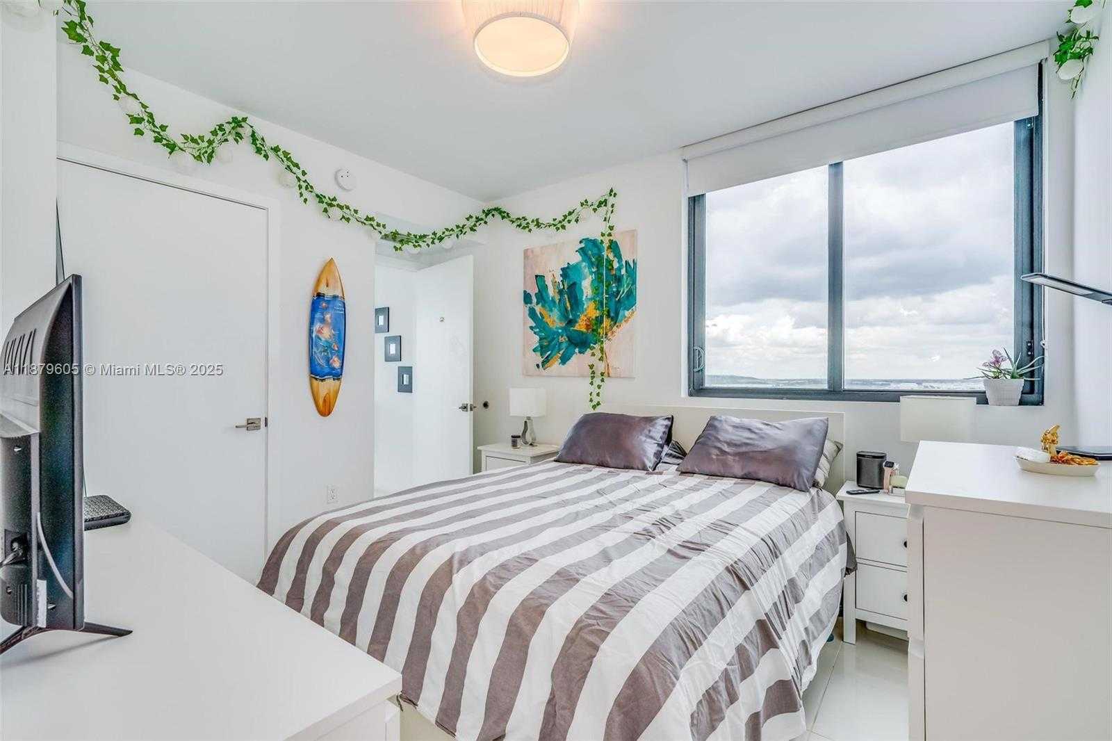Small Image of 5300 PASEO BLVD #1714, Doral Number 11