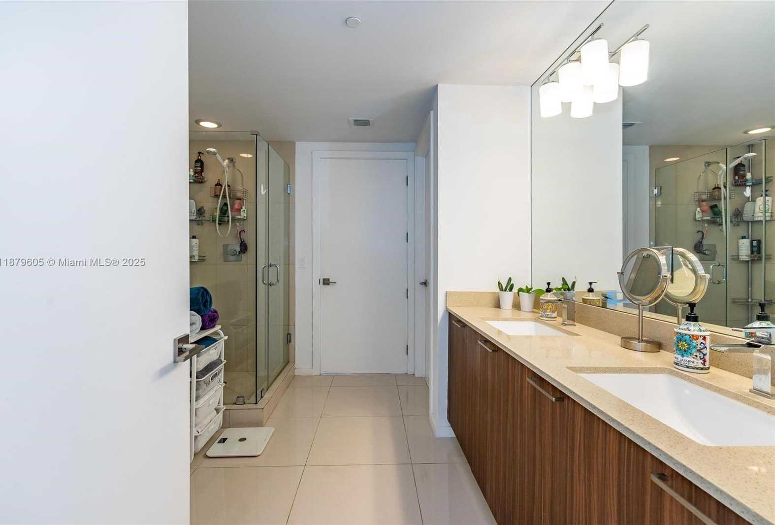 Small Image of 5300 PASEO BLVD #1714, Doral Number 13
