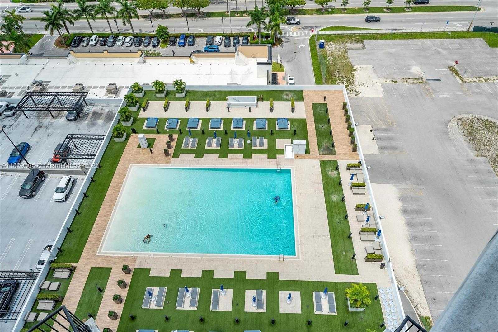 Small Image of 5300 PASEO BLVD #1714, Doral Number 25