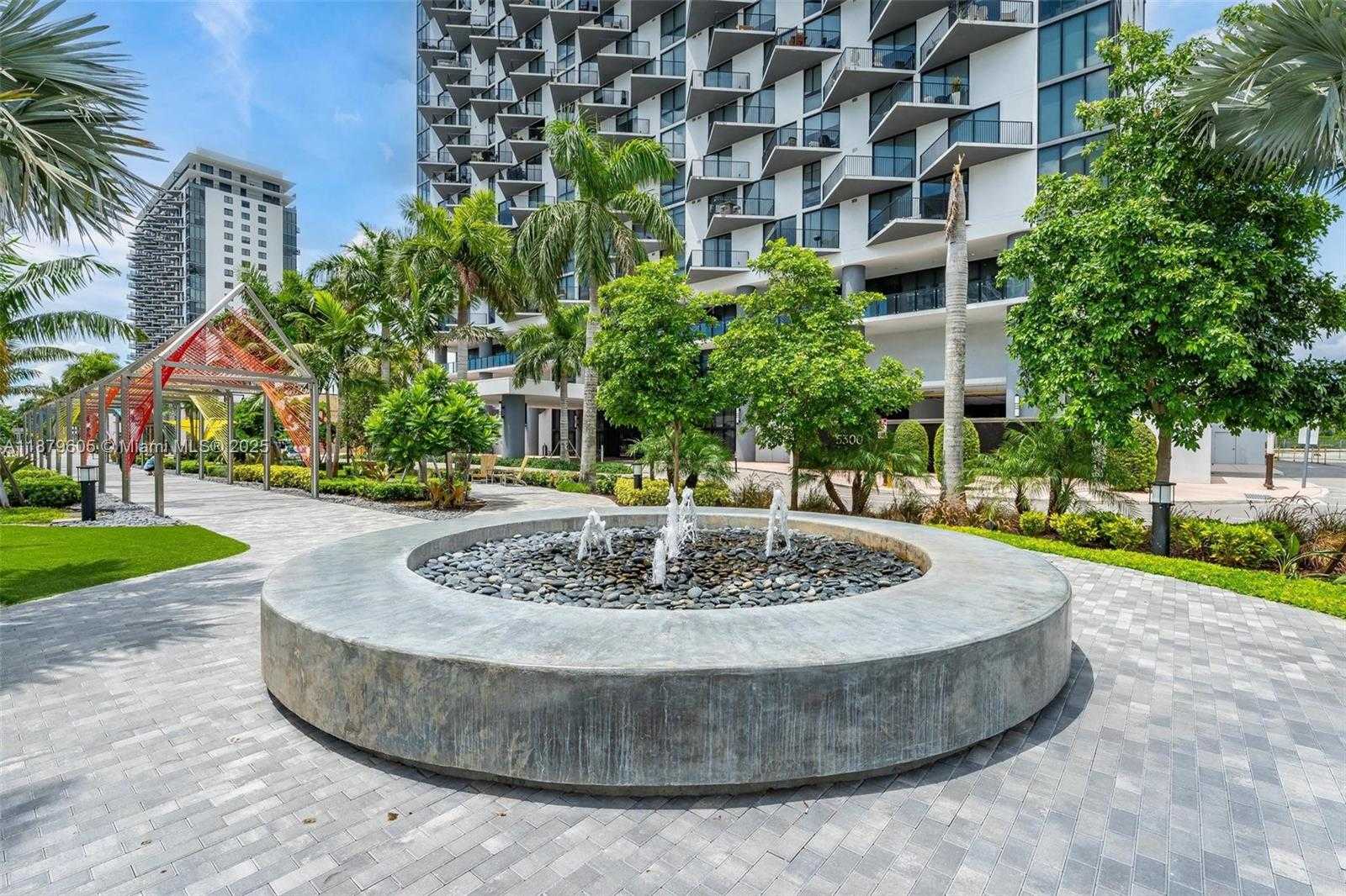 Small Image of 5300 PASEO BLVD #1714, Doral Number 26