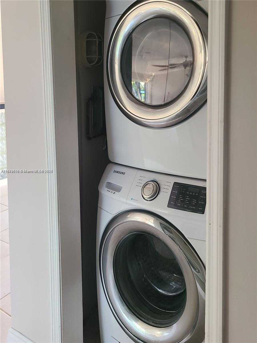 Small Image of 2033 CALAIS DR #5, Miami Beach Number 11