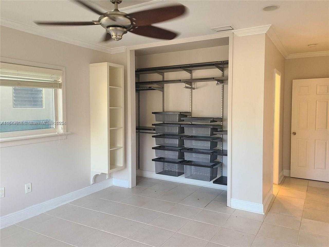Small Image of 2033 CALAIS DR #5, Miami Beach Number 8