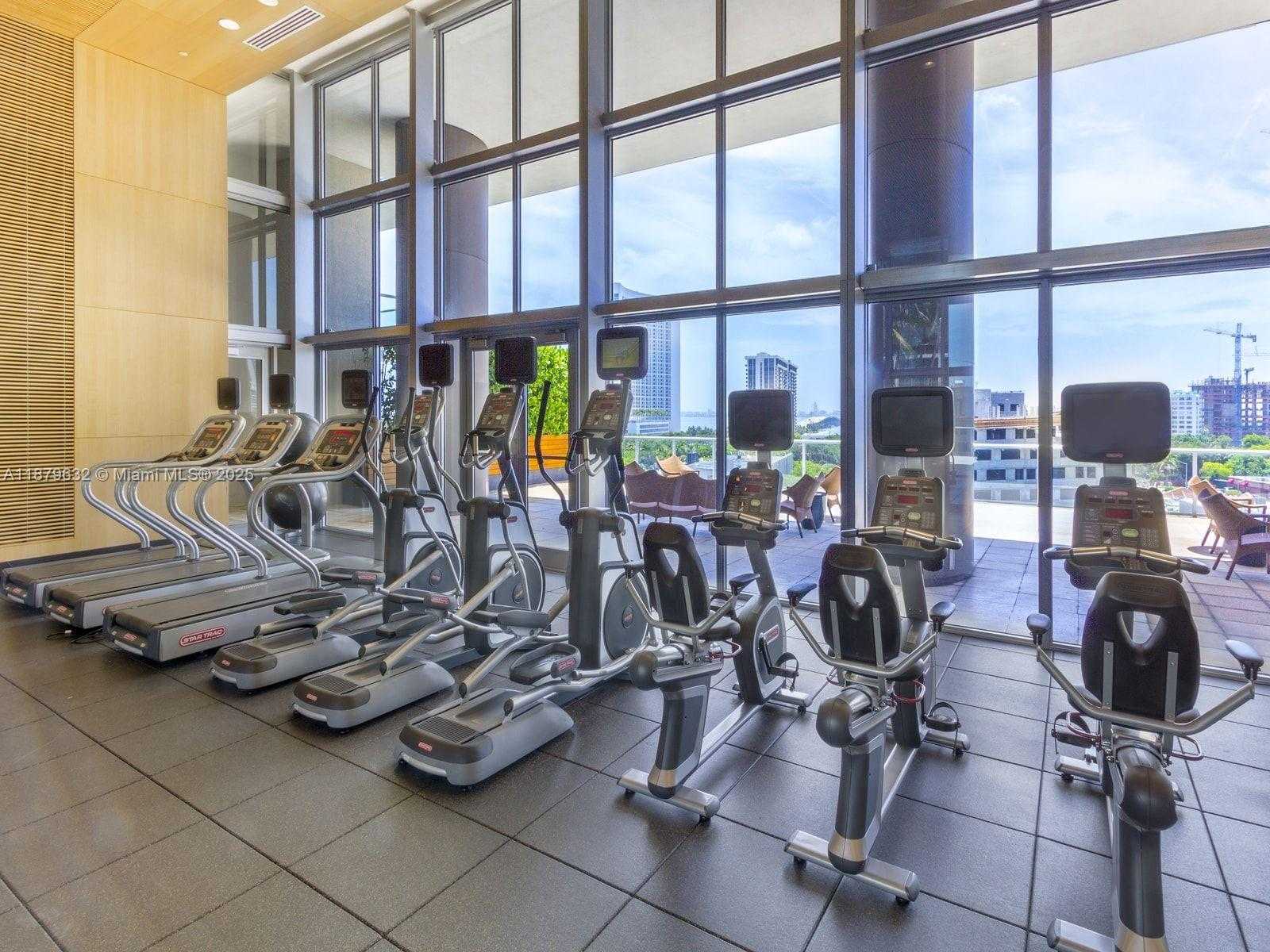Small Image of 3470 EAST COAST AVE #H1610, Miami Number 16