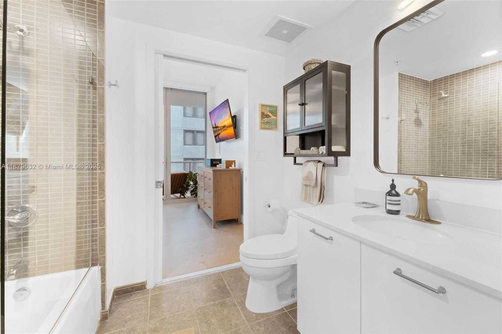 Small Image of 3470 EAST COAST AVE #H1610, Miami Number 9