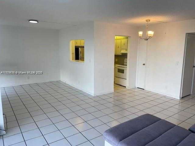 Small Image of 20301 WEST COUNTRY CLUB DR #621, Aventura Number 2