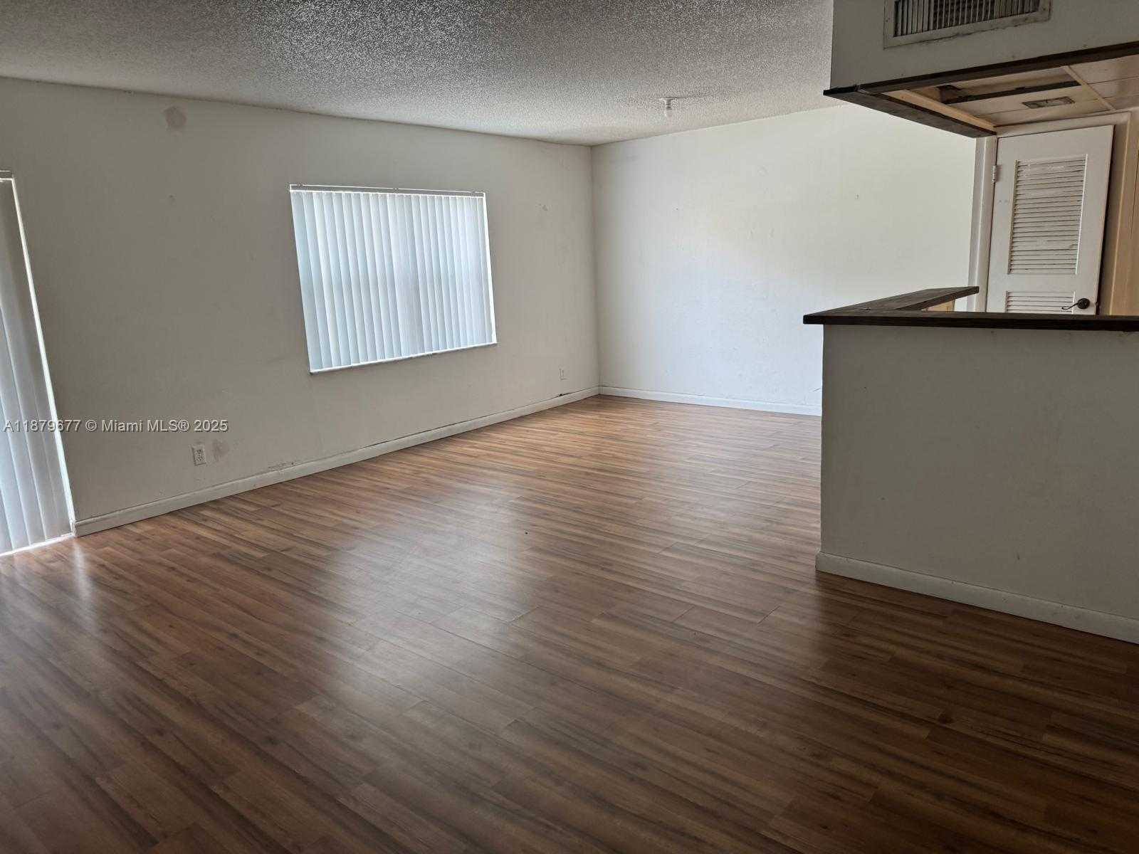 Small Image of 17901 NORTH WEST 68TH AVE #R209, Hialeah Number 8