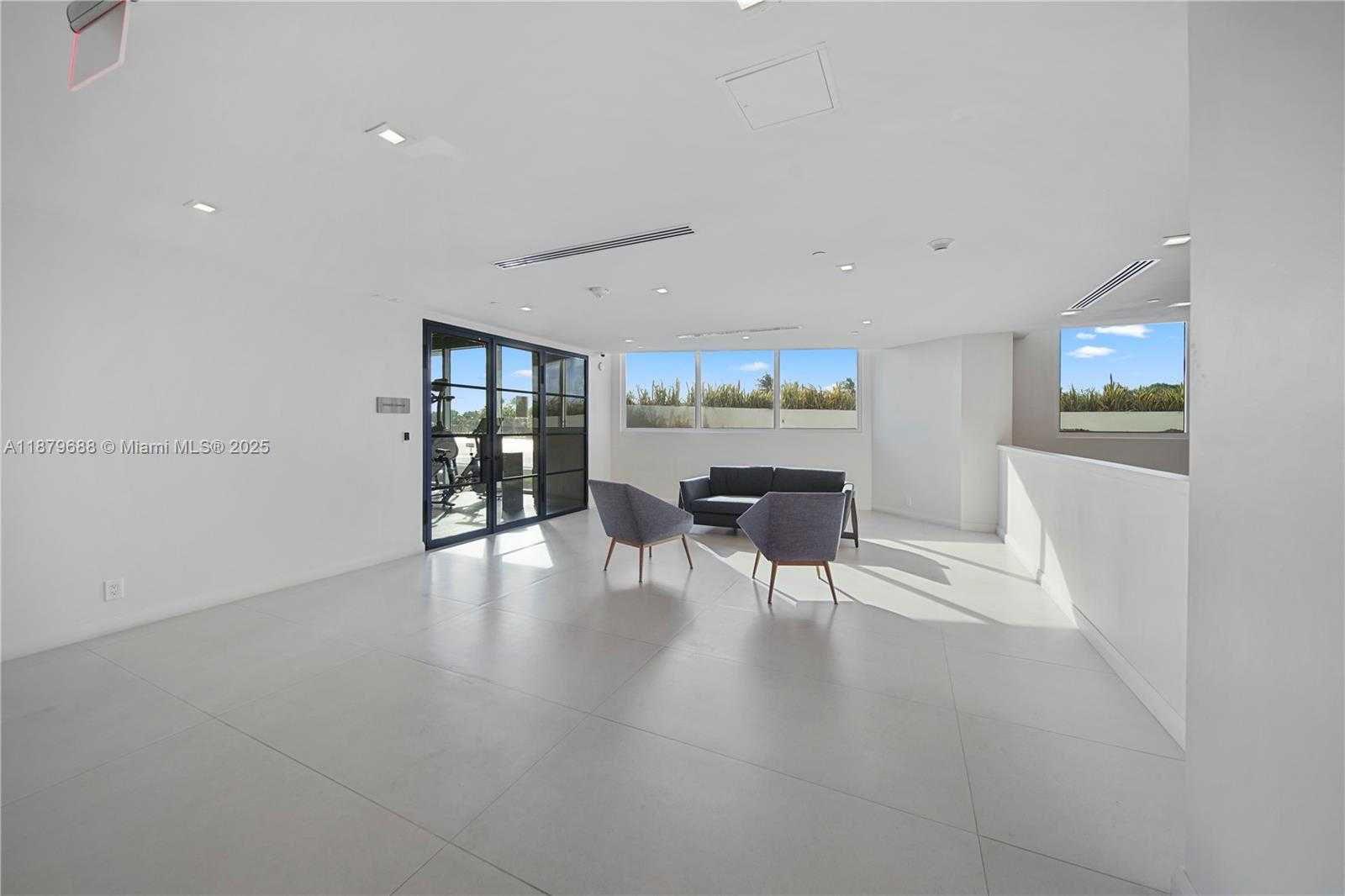 Small Image of 3411 INDIAN CREEK DR #604, Miami Beach Number 18