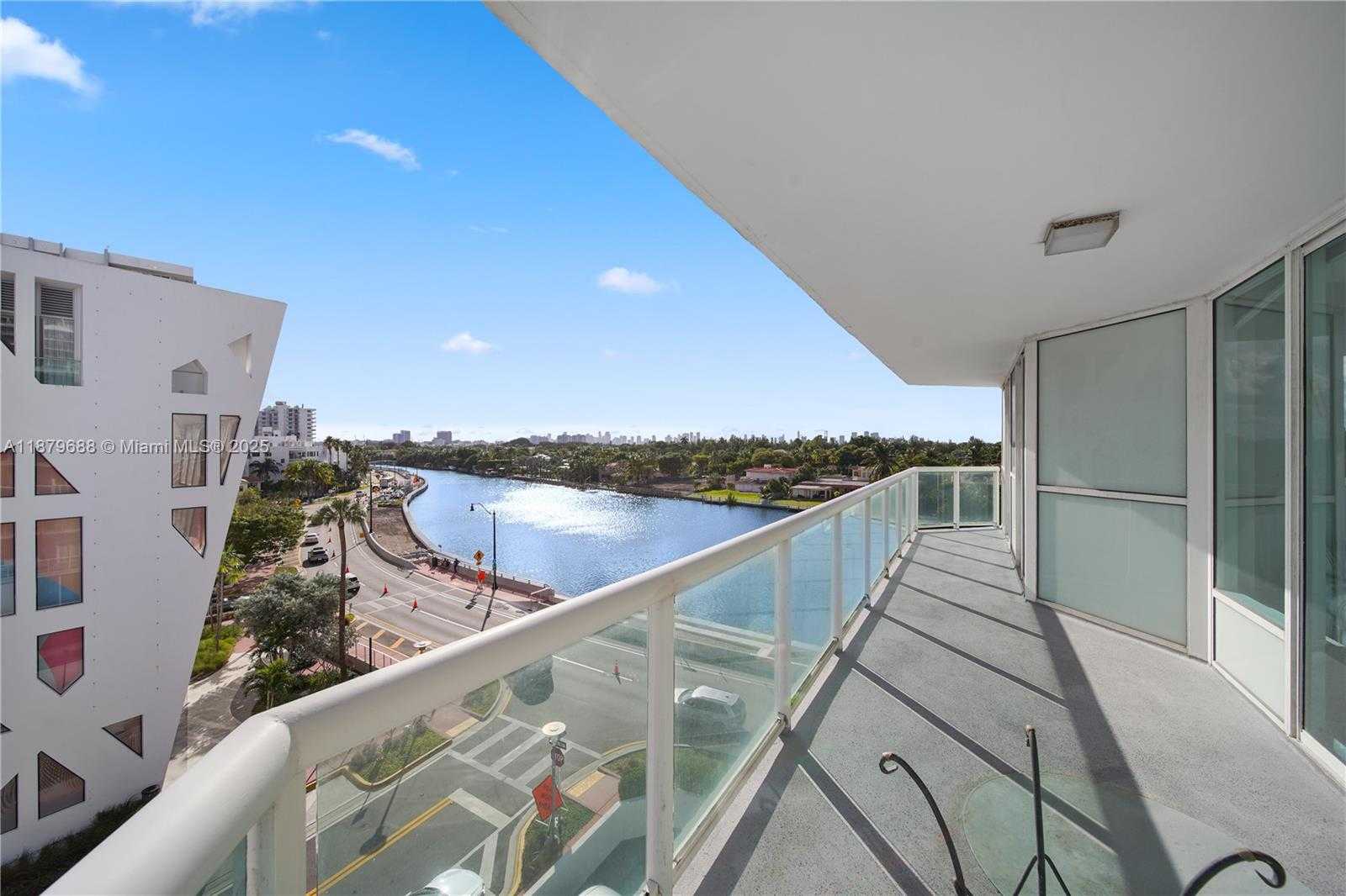 Small Image of 3411 INDIAN CREEK DR #604, Miami Beach Number 2