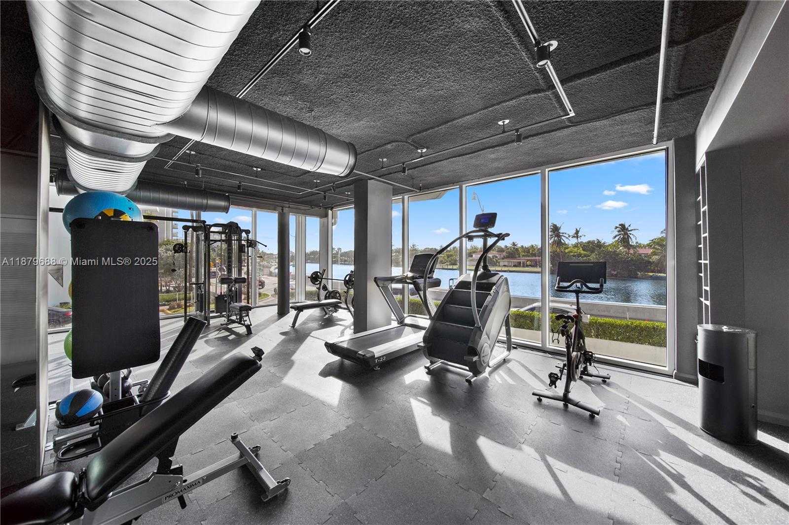 Small Image of 3411 INDIAN CREEK DR #604, Miami Beach Number 20
