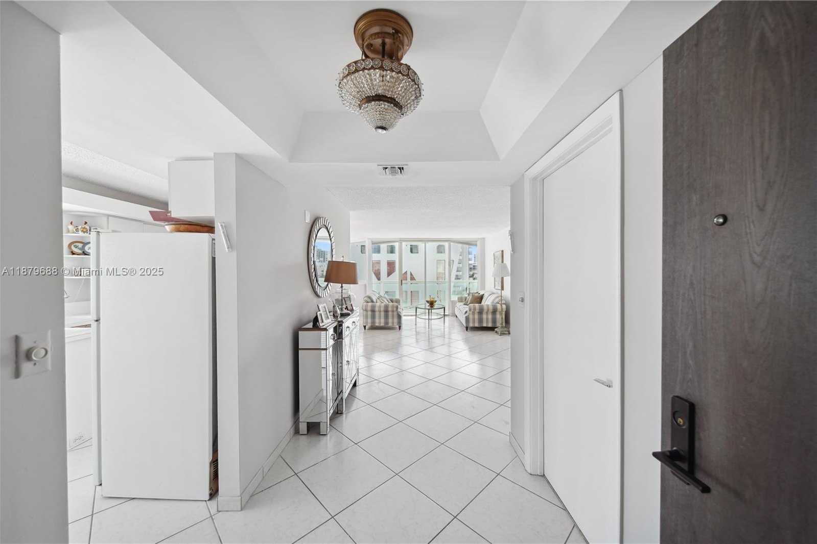 Small Image of 3411 INDIAN CREEK DR #604, Miami Beach Number 3