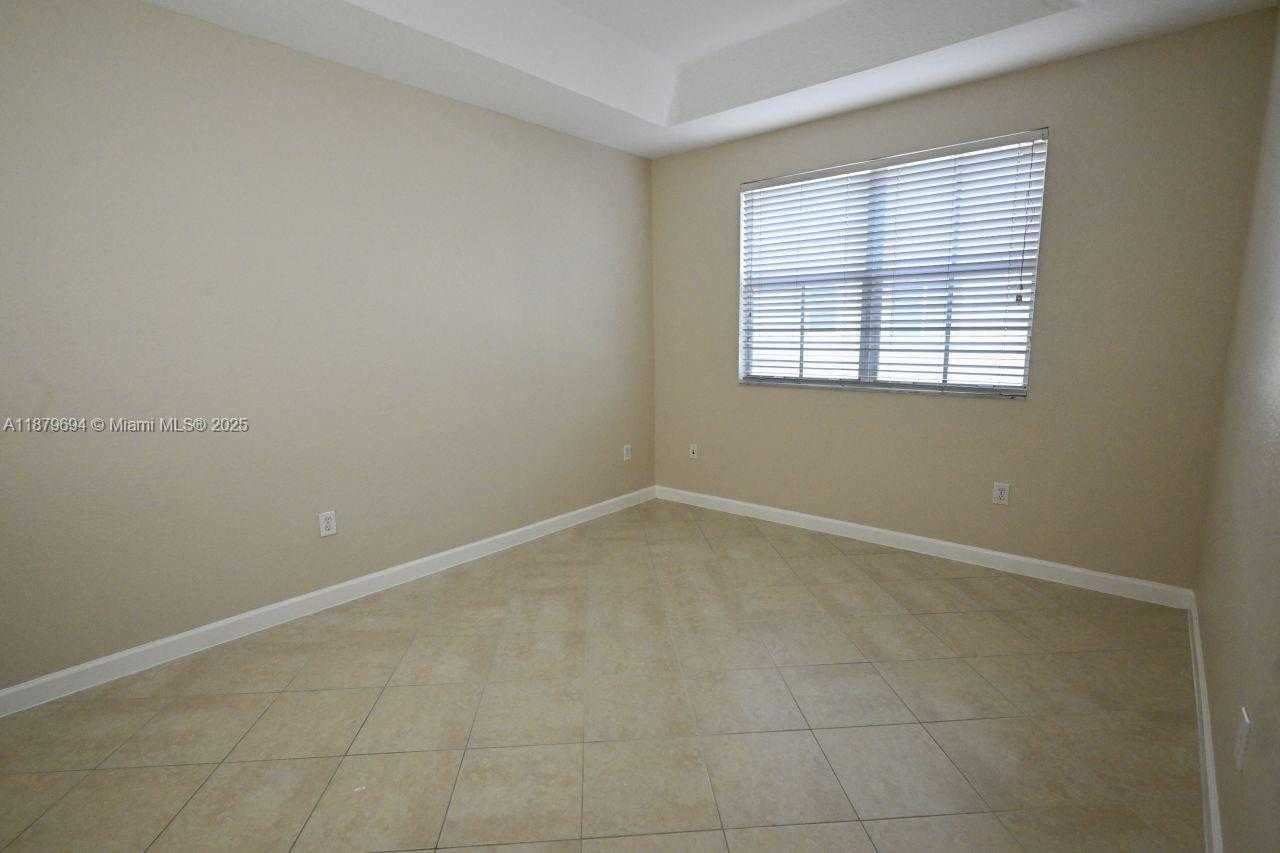 Small Image of 8134 NORTH WEST 107TH PATH, Doral Number 10