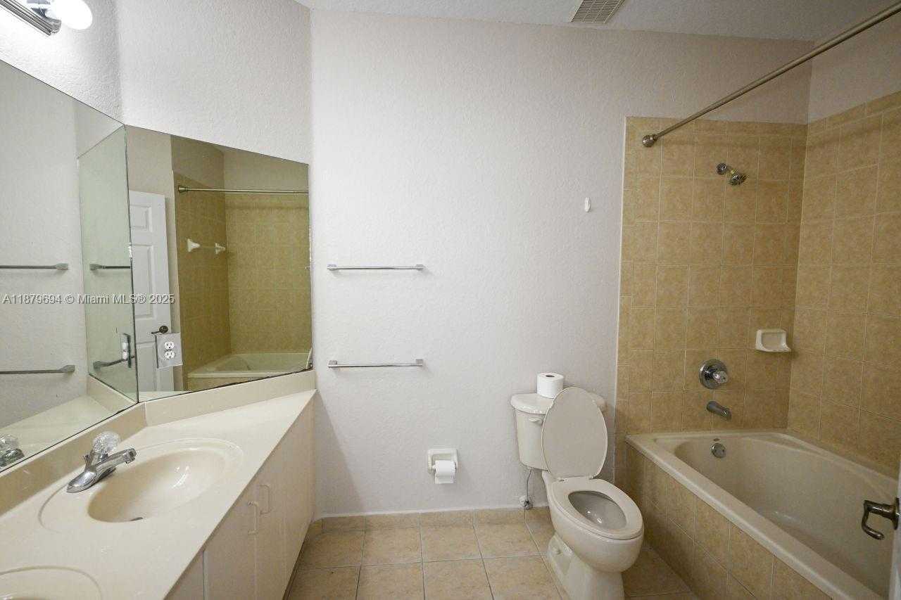 Small Image of 8134 NORTH WEST 107TH PATH, Doral Number 12
