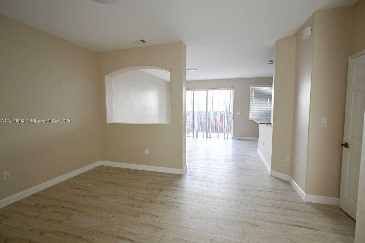 Small Image of 8134 NORTH WEST 107TH PATH, Doral Number 3