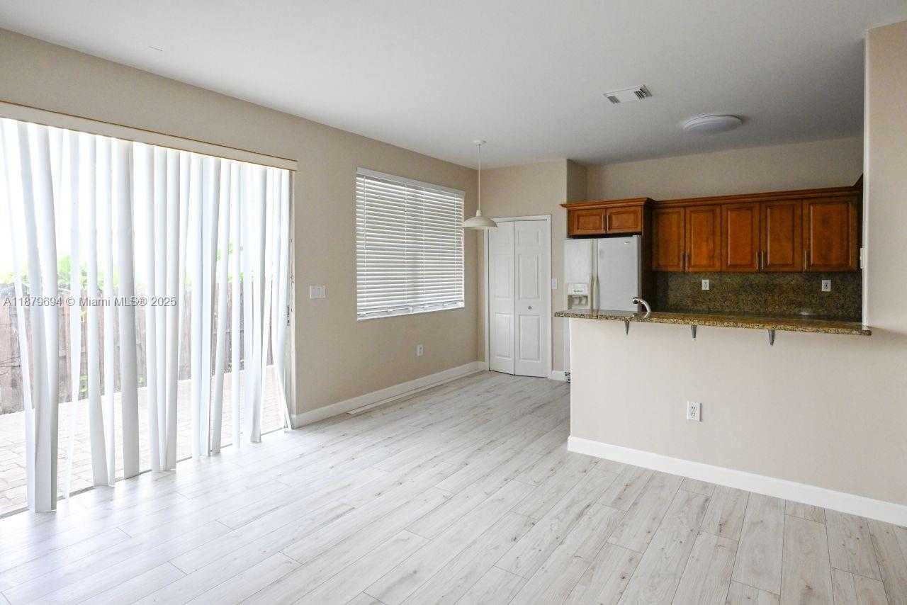Small Image of 8134 NORTH WEST 107TH PATH, Doral Number 6