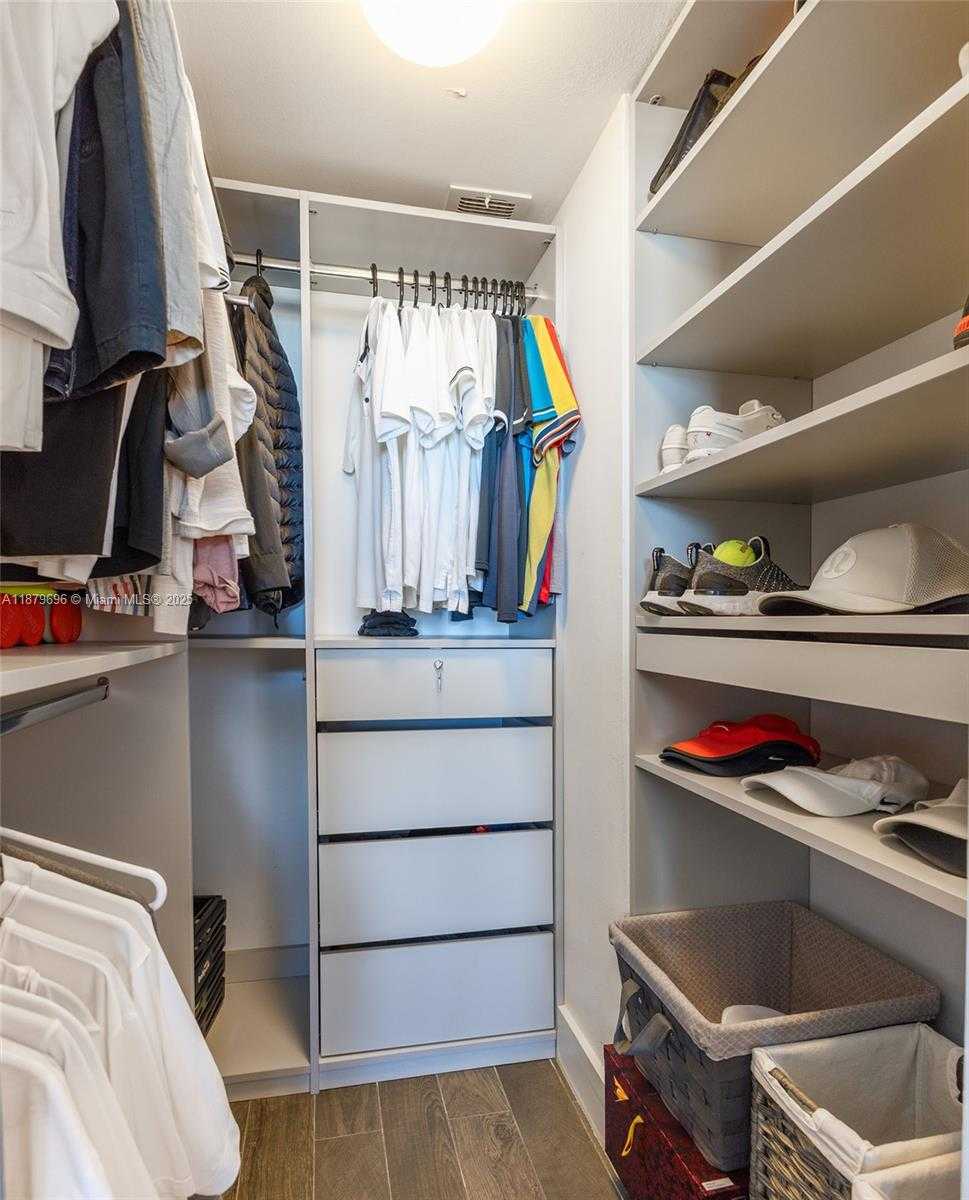 Small Image of 90 ALTON RD #1703, Miami Beach Number 11