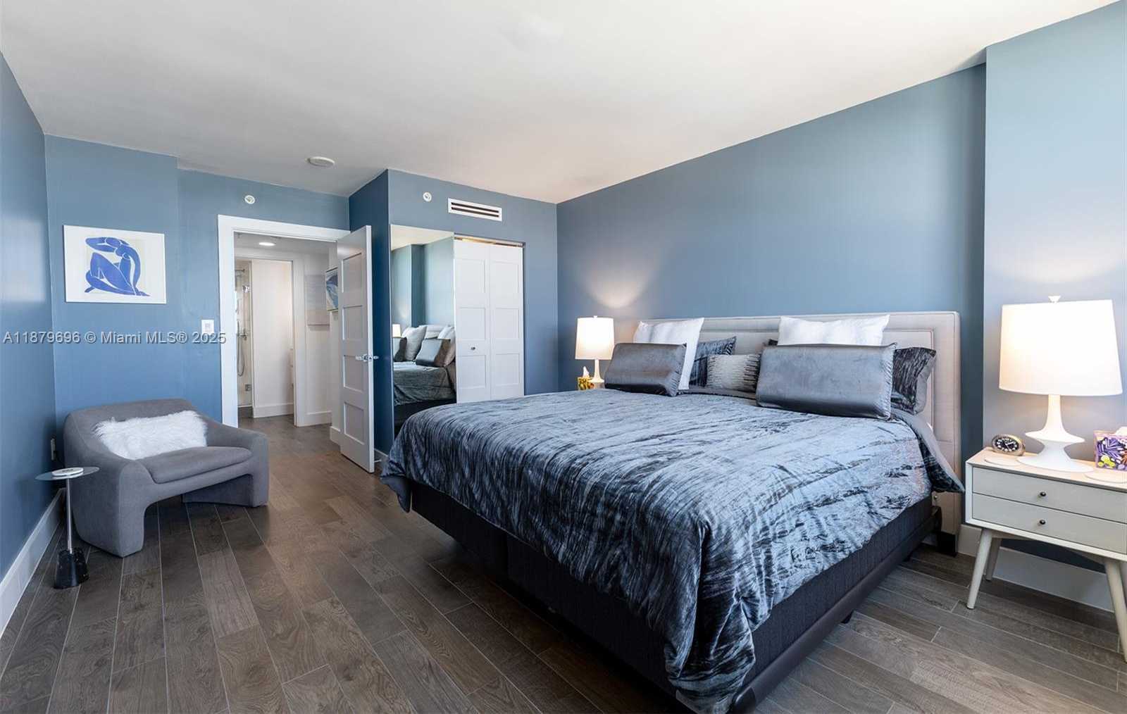 Small Image of 90 ALTON RD #1703, Miami Beach Number 5