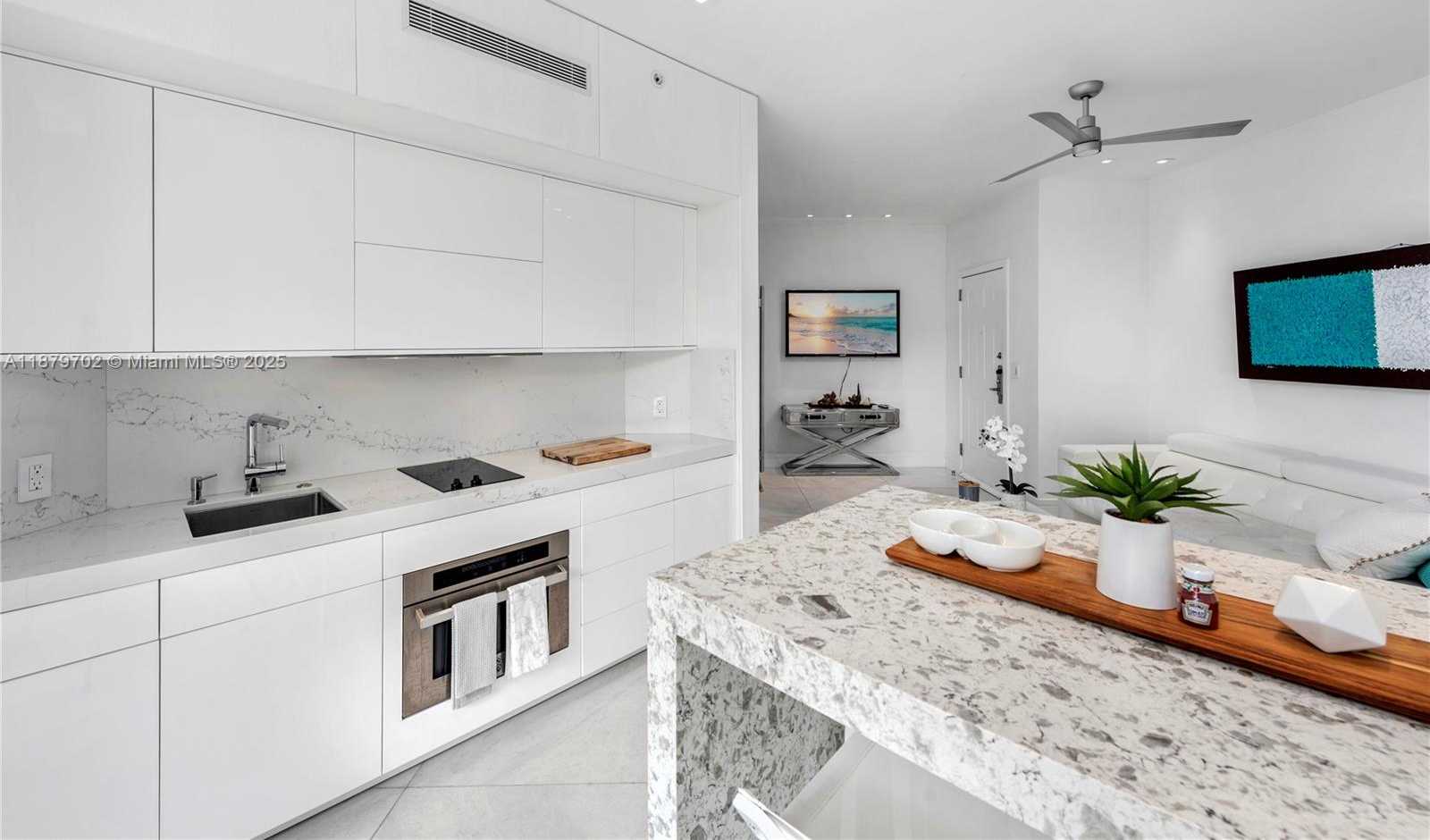 Small Image of 15512 FISHER ISLAND DR #15512, Miami Beach Number 6