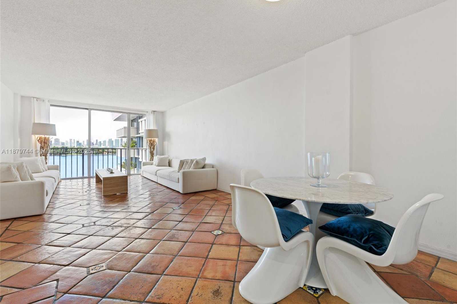Small Image of 800 WEST AVE #831, Miami Beach Number 15