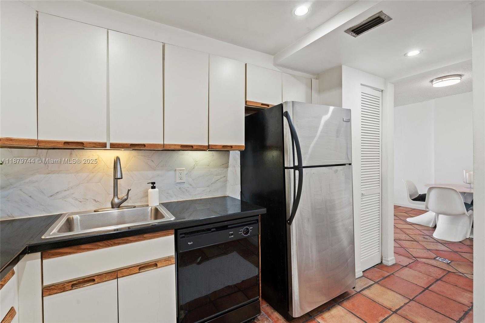Small Image of 800 WEST AVE #831, Miami Beach Number 20