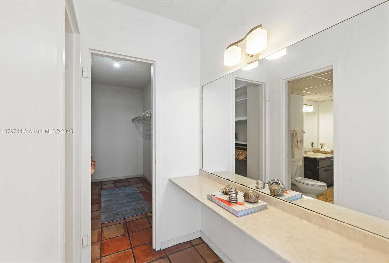 Small Image of 800 WEST AVE #831, Miami Beach Number 9