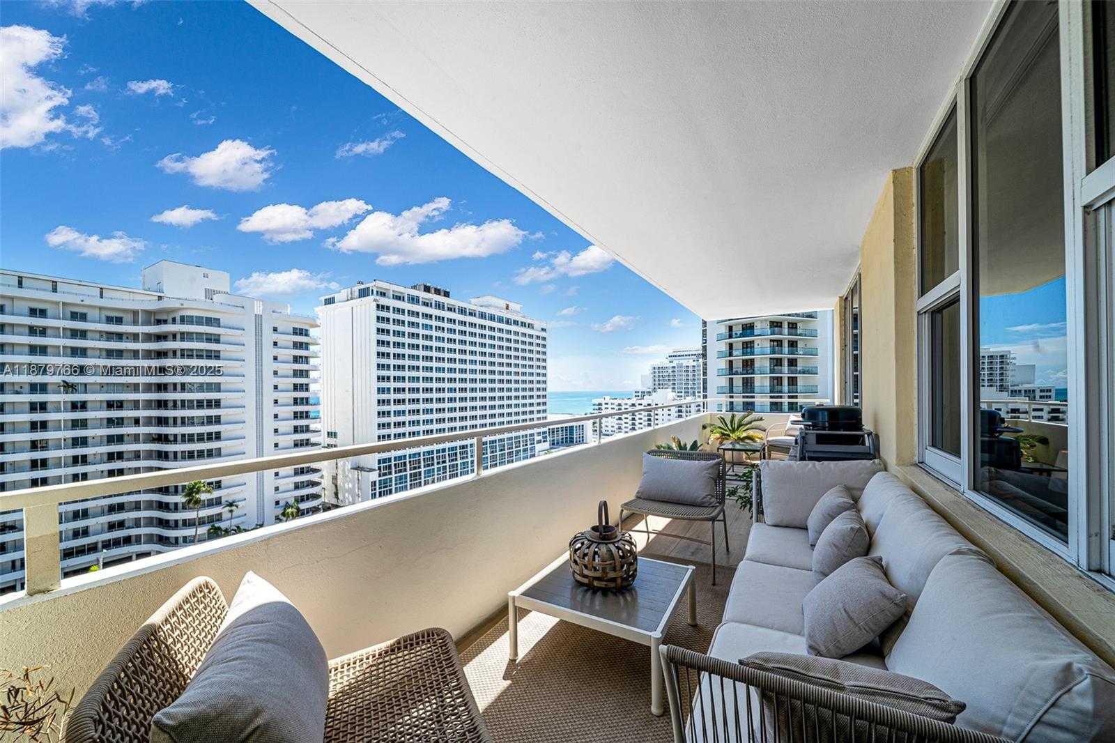 Small Image of 5600 COLLINS AVE #12E, Miami Beach Number 25