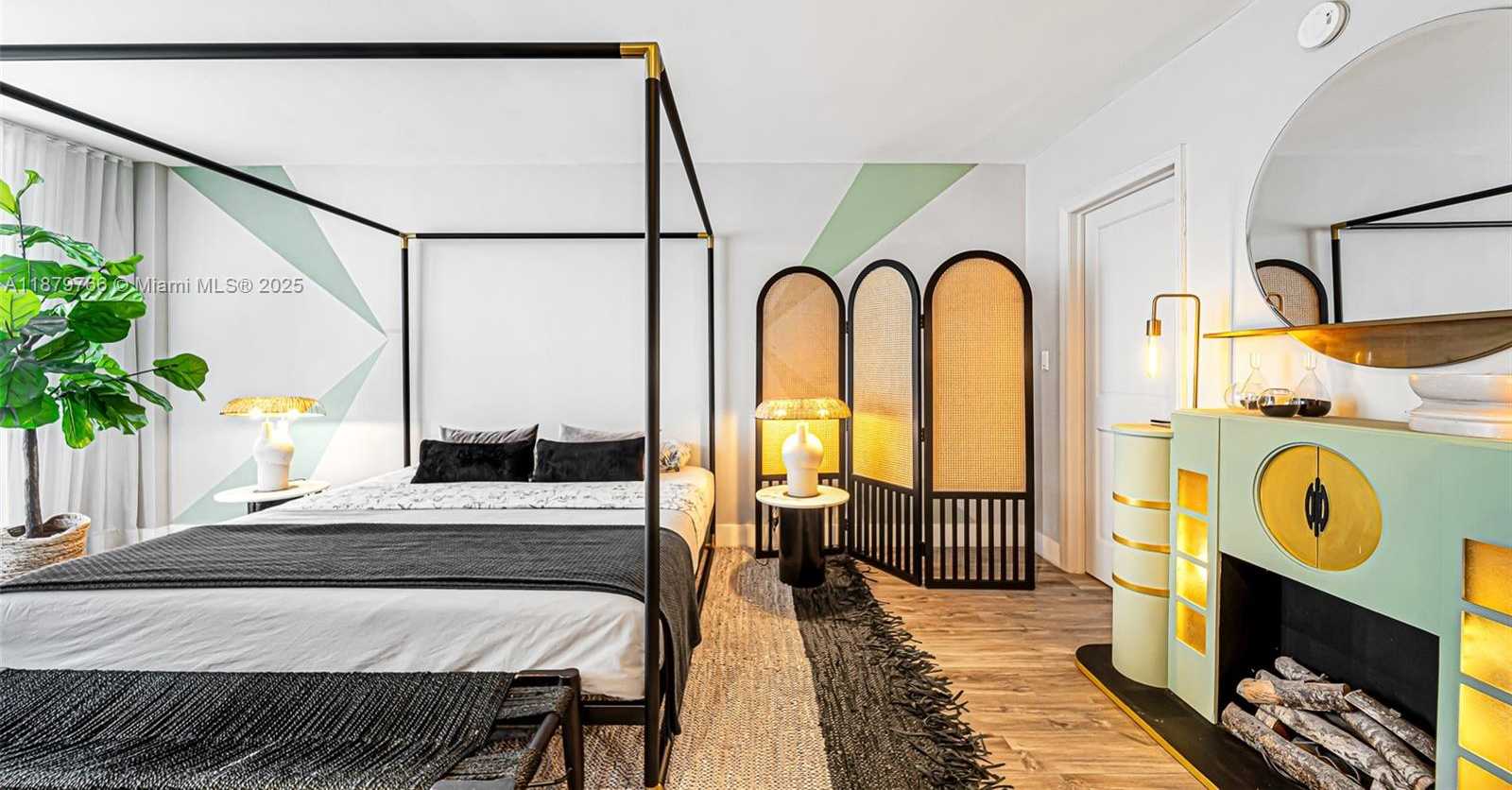 Small Image of 5600 COLLINS AVE #12E, Miami Beach Number 36