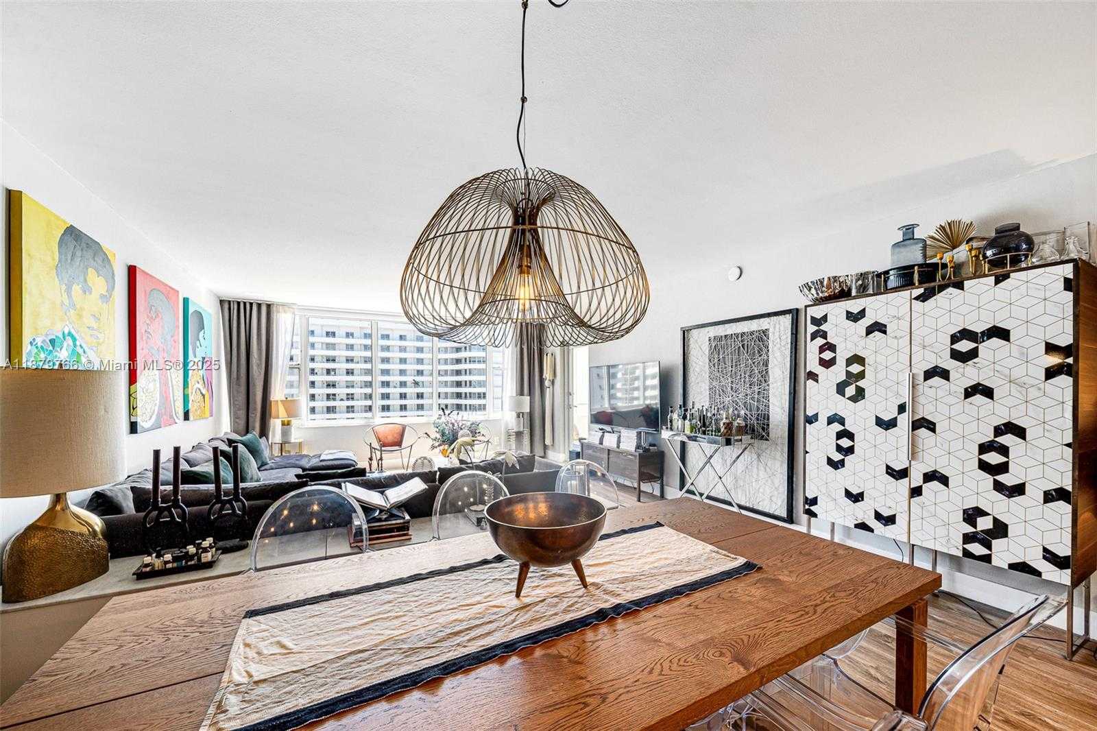 Small Image of 5600 COLLINS AVE #12E, Miami Beach Number 6