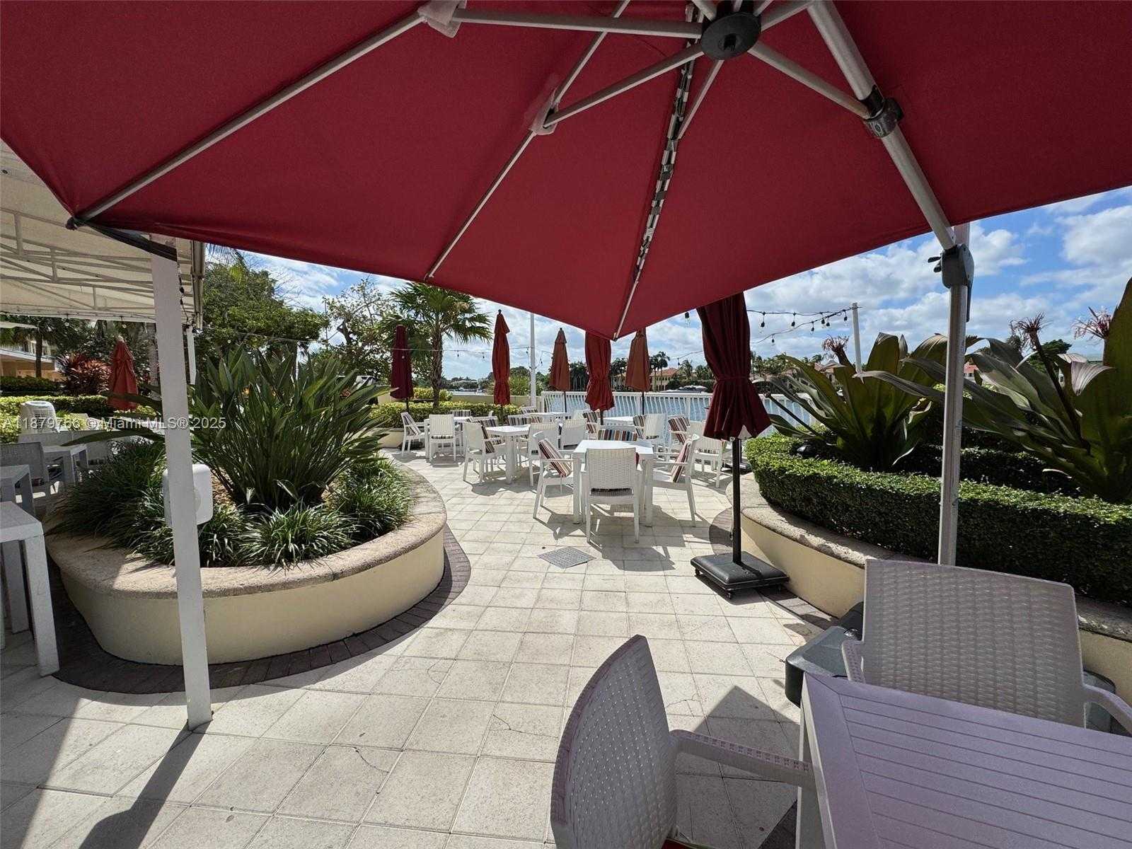 Small Image of 5600 COLLINS AVE #12E, Miami Beach Number 60