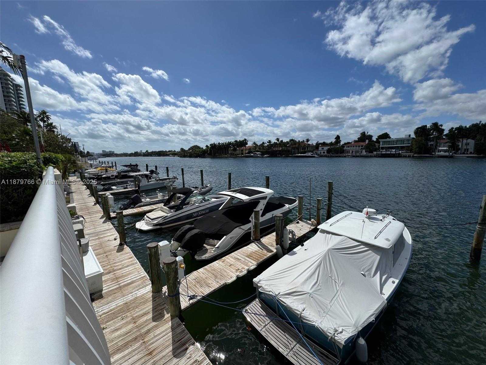 Small Image of 5600 COLLINS AVE #12E, Miami Beach Number 71