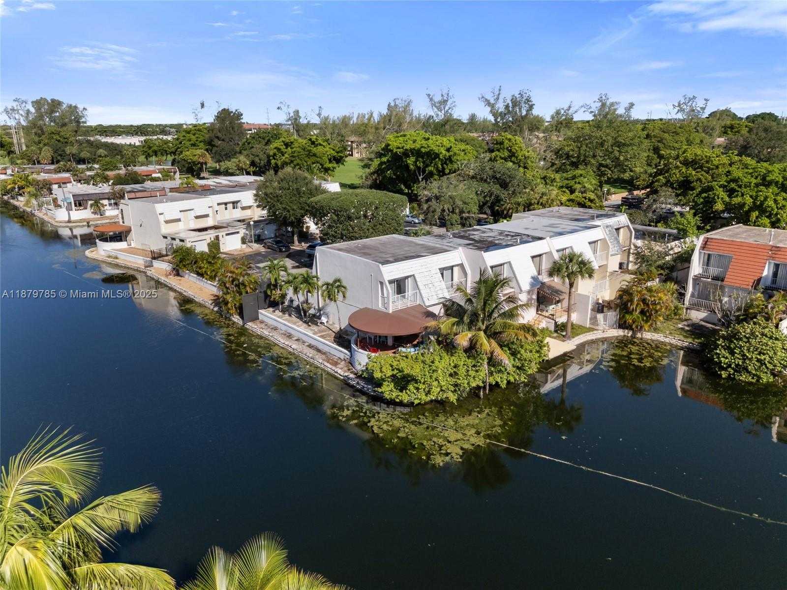 Small Image of 7380 BIG CYPRESS DR, Miami Lakes Number 2