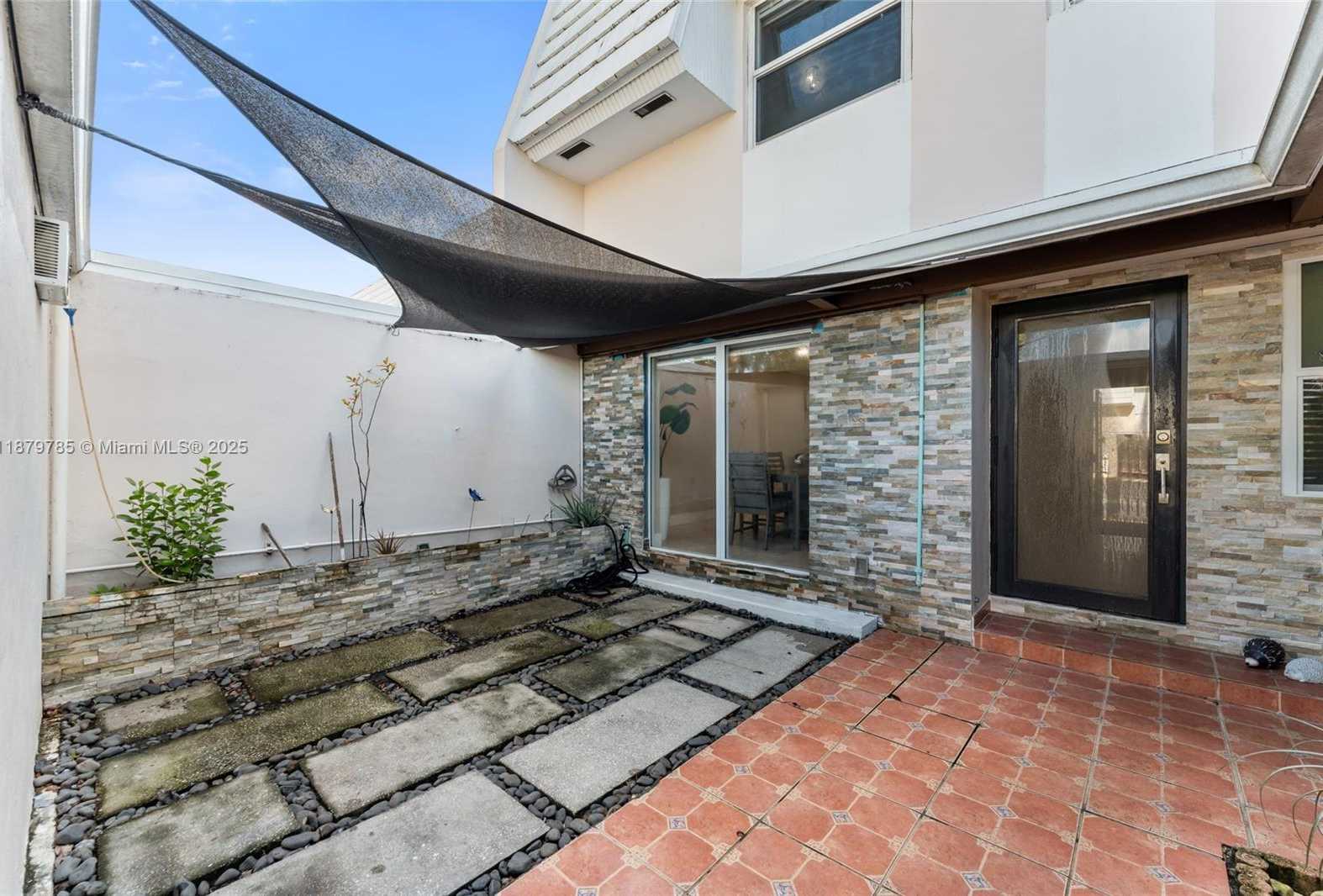 Small Image of 7380 BIG CYPRESS DR, Miami Lakes Number 20