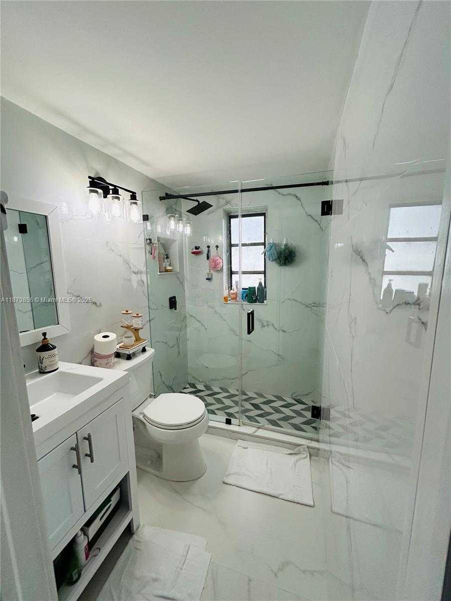 Small Image of 283 EAST 4TH AVE #2, Hialeah Number 15