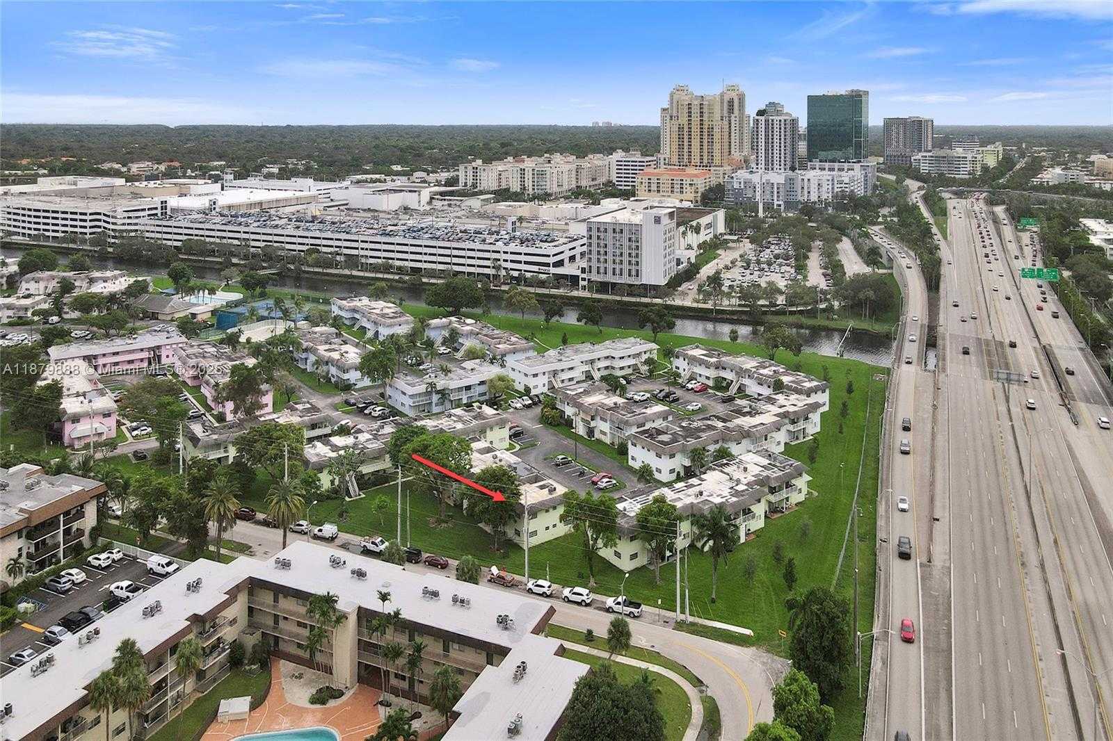 Small Image of 7610 SOUTH WEST 82ND ST #J207, Miami Number 4