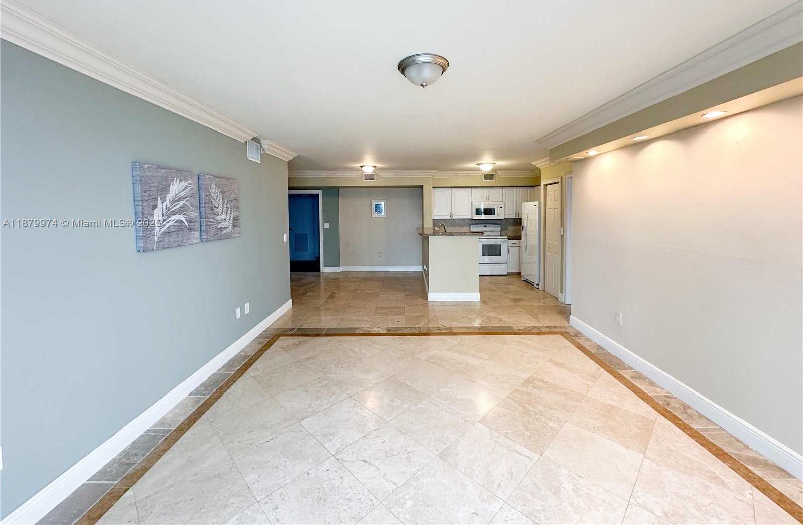 Small Image of 1155 BRICKELL BAY DR #3303, Miami Number 3
