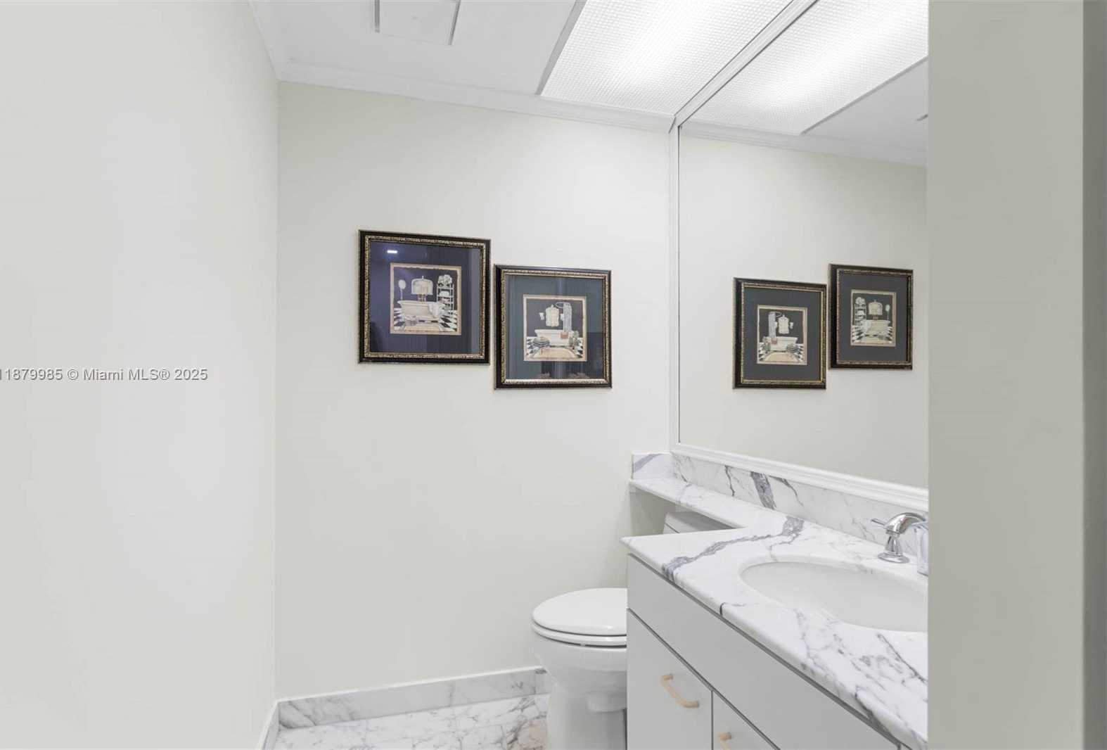 Small Image of 19500 TURNBERRY WAY #3C, Aventura Number 11