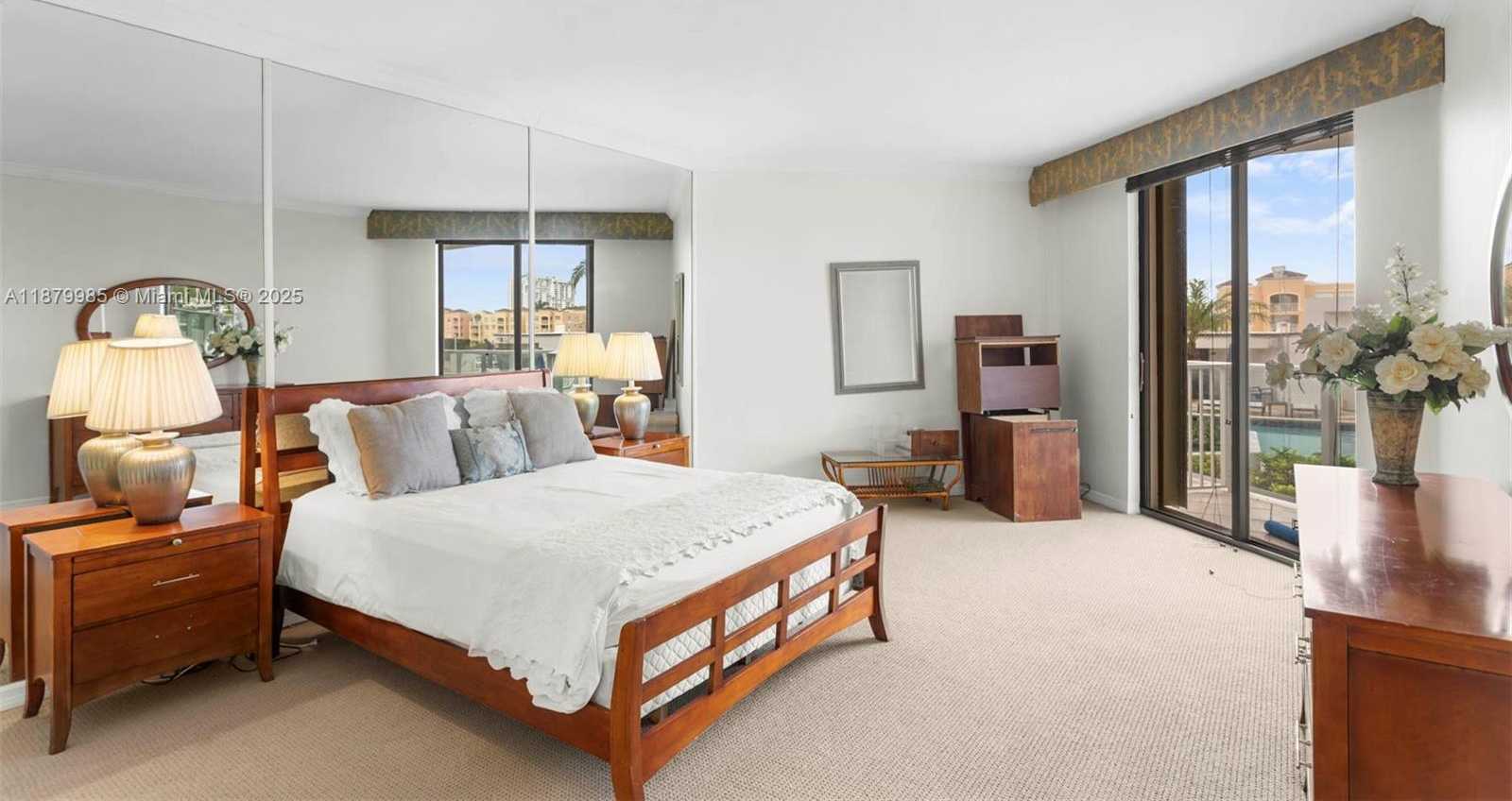 Small Image of 19500 TURNBERRY WAY #3C, Aventura Number 12