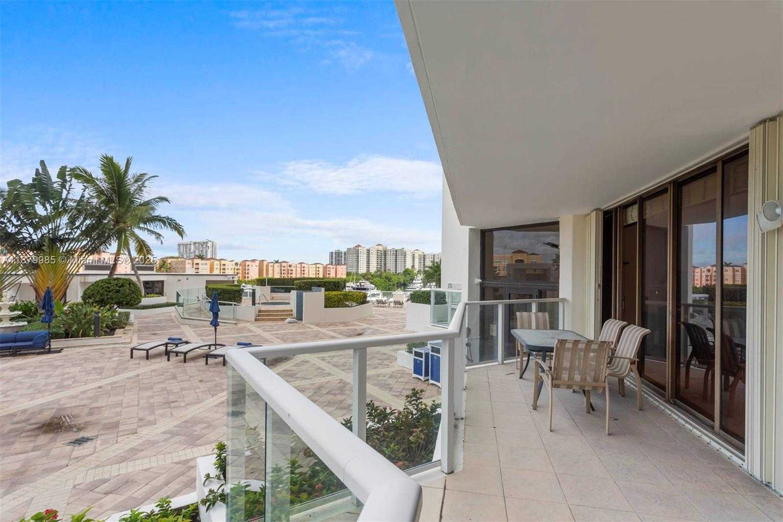 Small Image of 19500 TURNBERRY WAY #3C, Aventura Number 17
