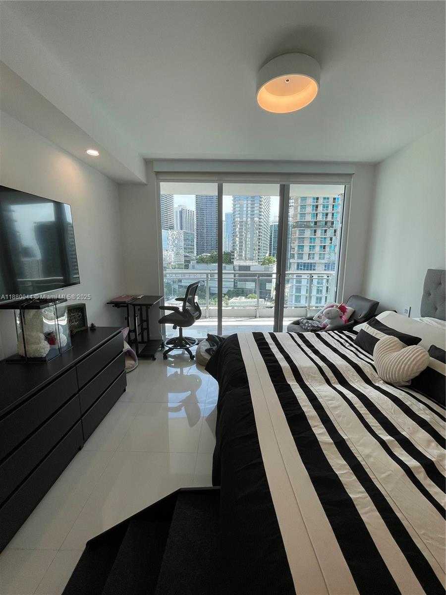Small Image of 92 SOUTH WEST 3RD ST #1602, Miami Number 19