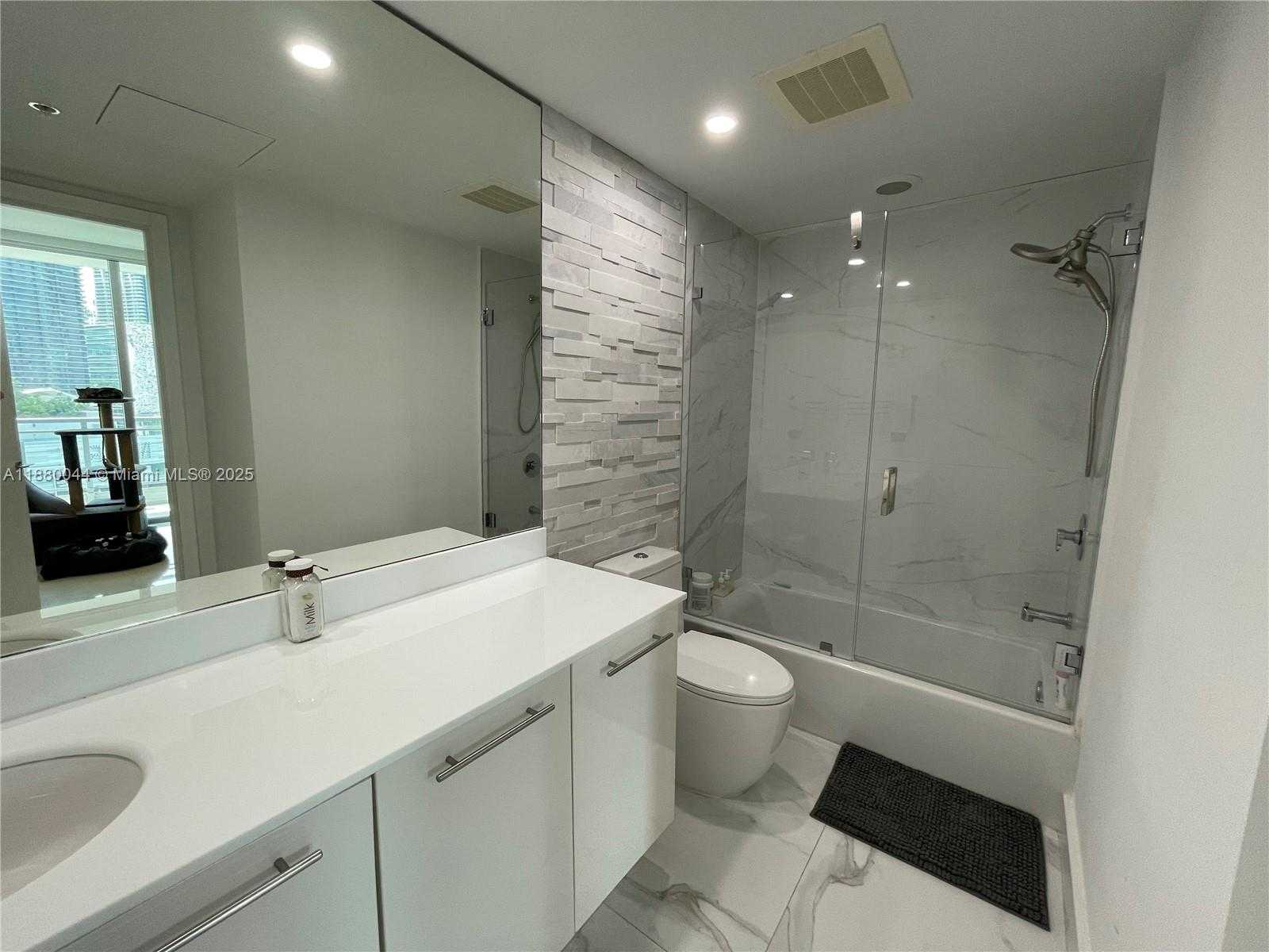 Small Image of 92 SOUTH WEST 3RD ST #1602, Miami Number 26