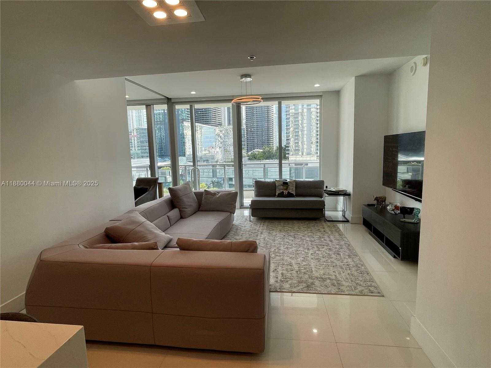Small Image of 92 SOUTH WEST 3RD ST #1602, Miami Number 29