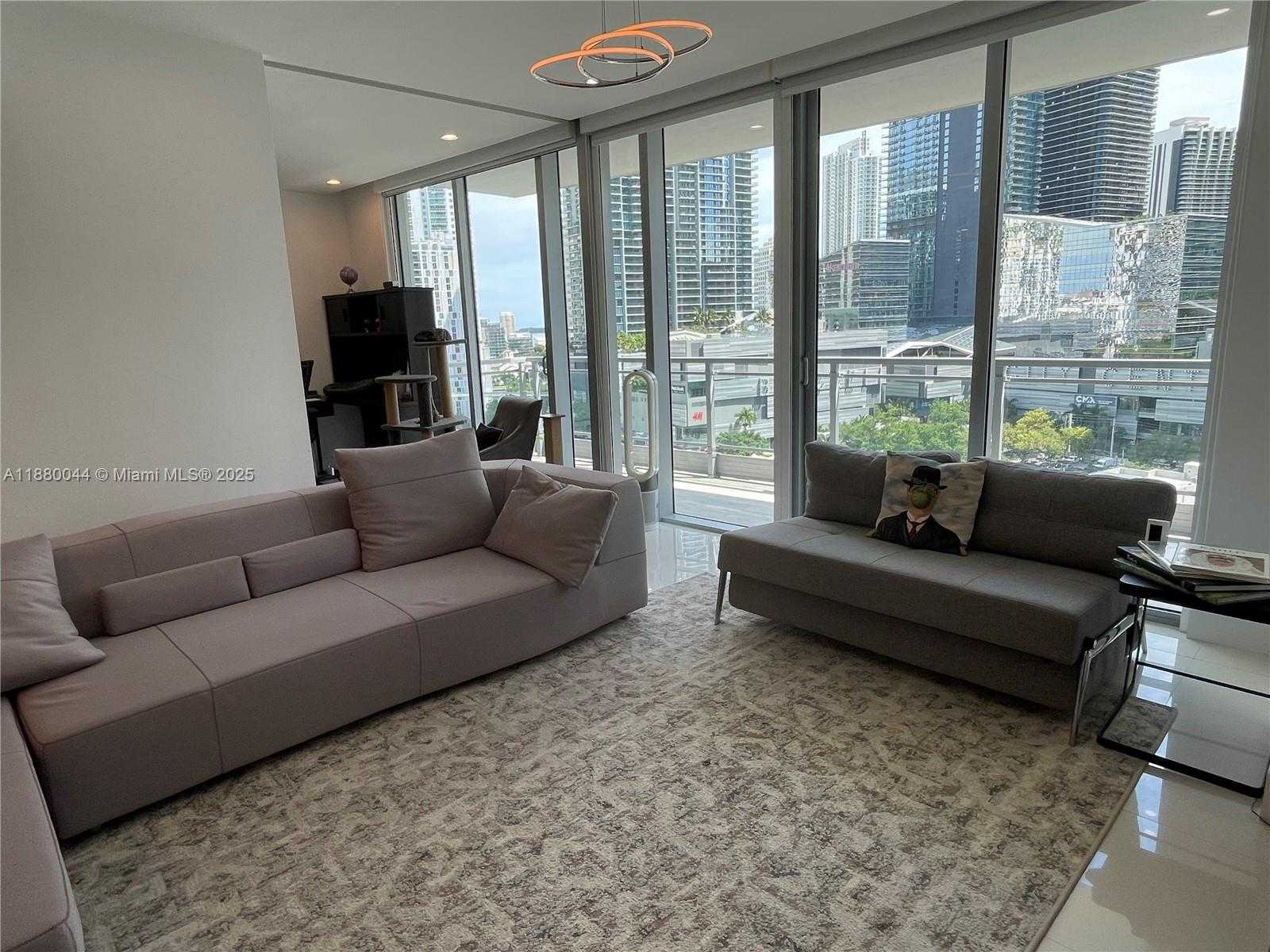 Small Image of 92 SOUTH WEST 3RD ST #1602, Miami Number 31