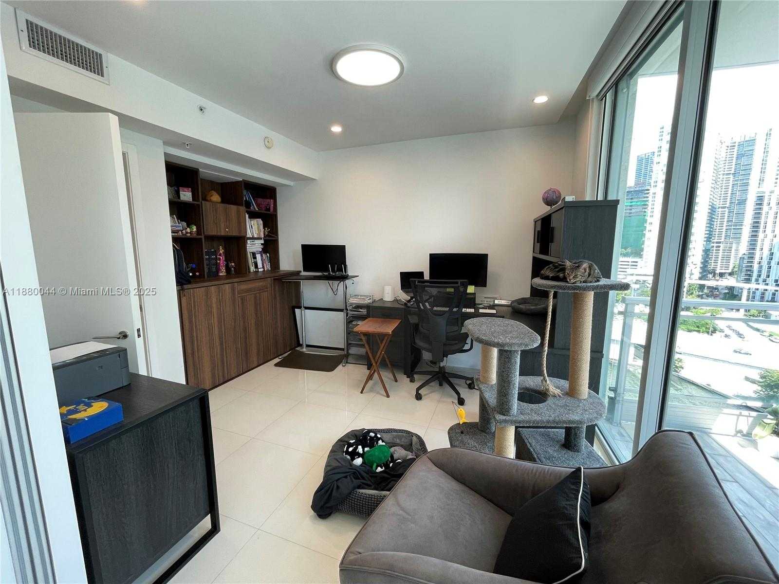 Small Image of 92 SOUTH WEST 3RD ST #1602, Miami Number 32