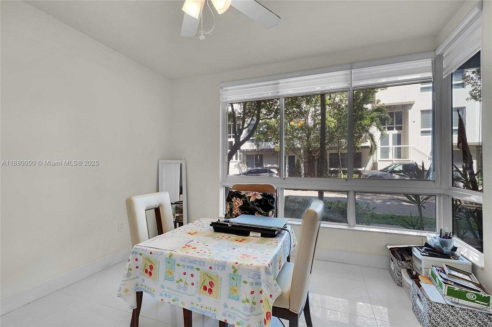 Small Image of 6640 NORTH WEST 105TH PL, Doral Number 13