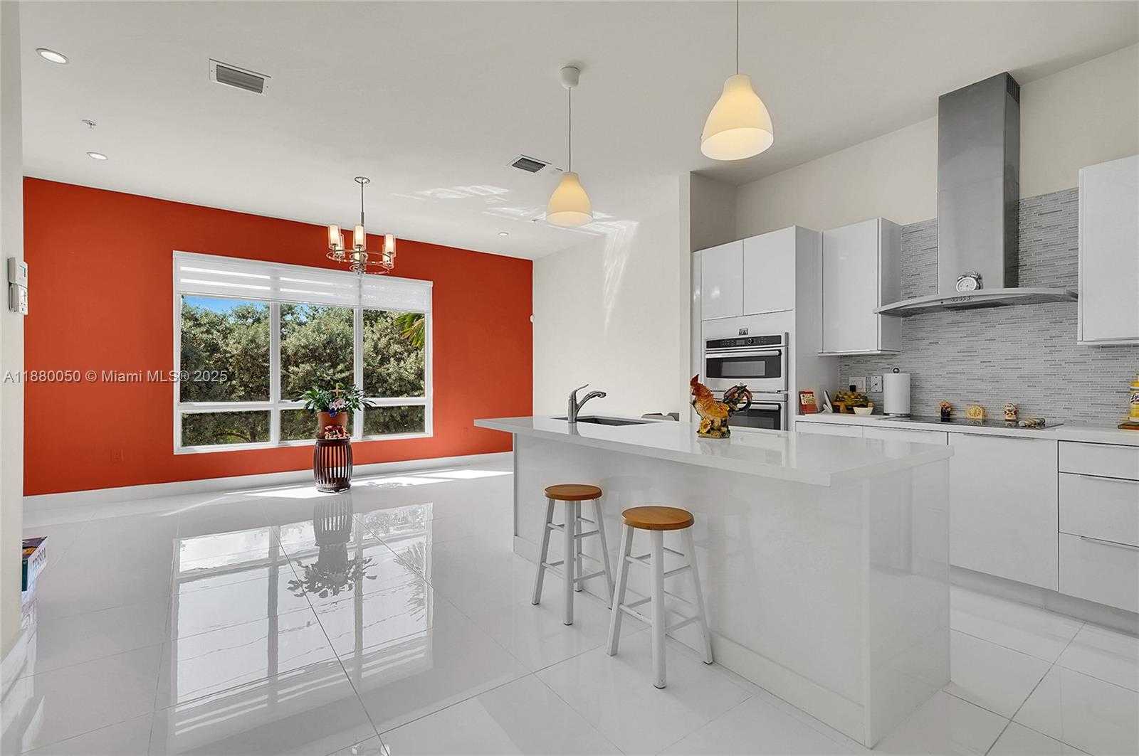 Small Image of 6640 NORTH WEST 105TH PL, Doral Number 18