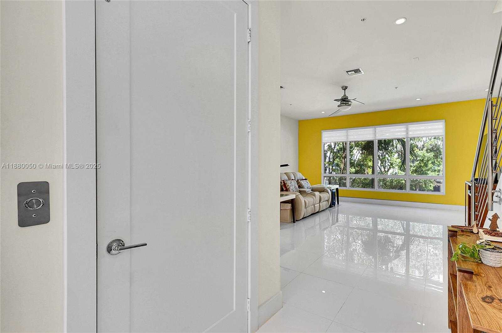 Small Image of 6640 NORTH WEST 105TH PL, Doral Number 28