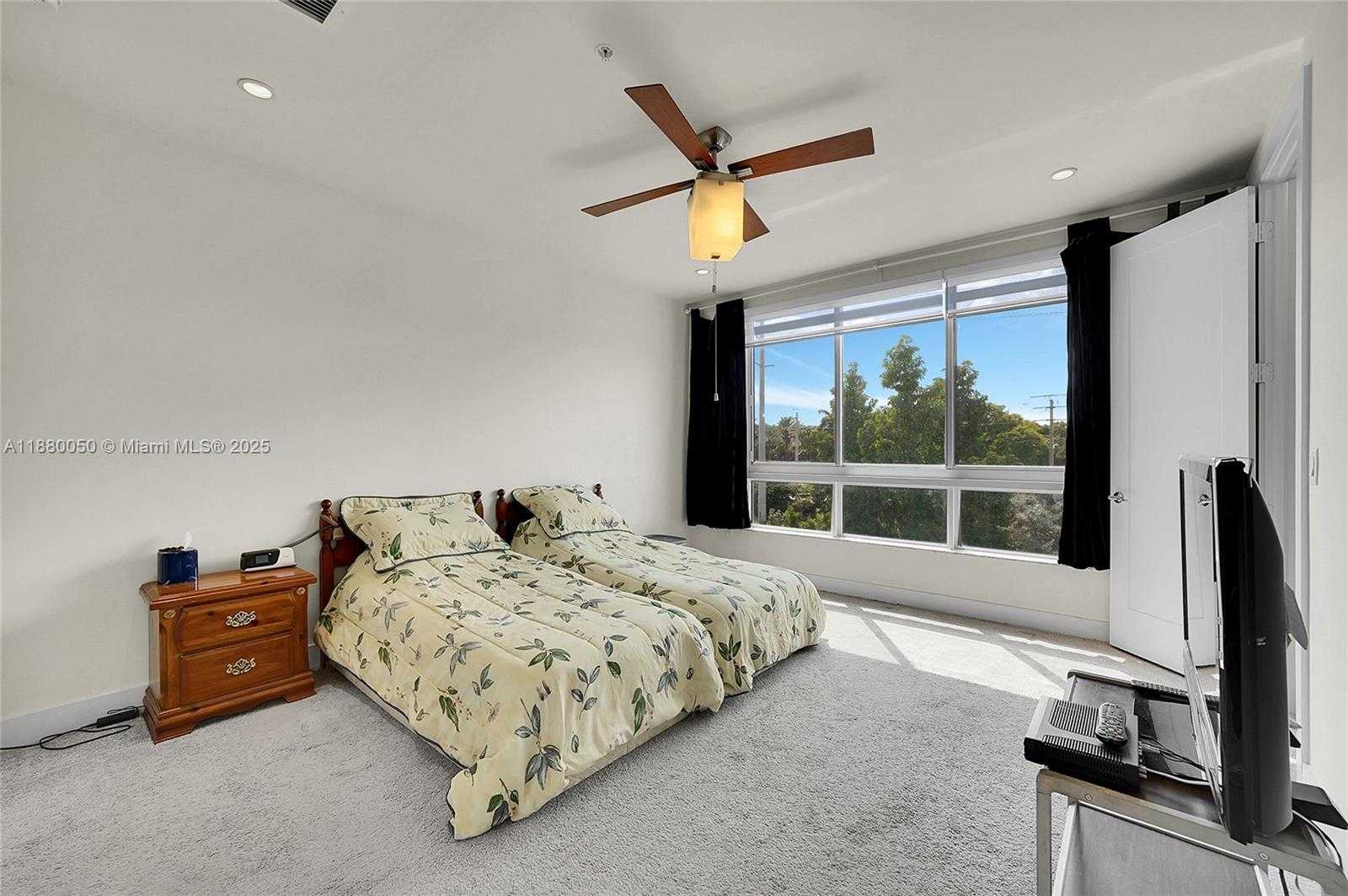 Small Image of 6640 NORTH WEST 105TH PL, Doral Number 49